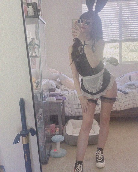 amiiinuu nude actress archive