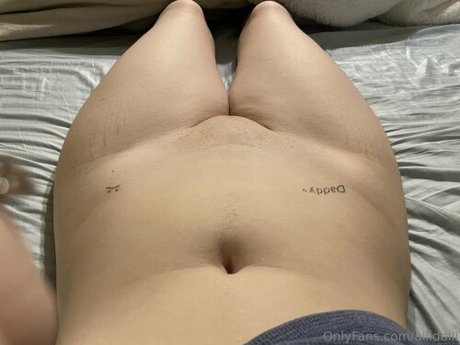 allidolli pornstar exclusive pics