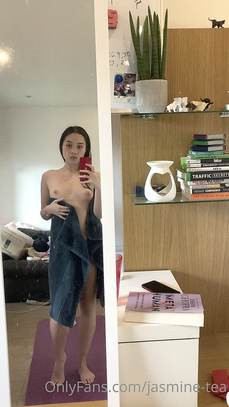 JasmineTea naked star images