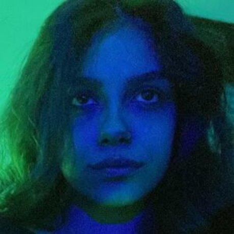 cleoisaway nice model pic