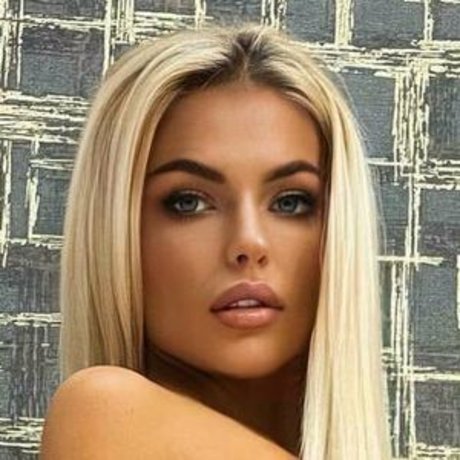 Ula x nudes star photo