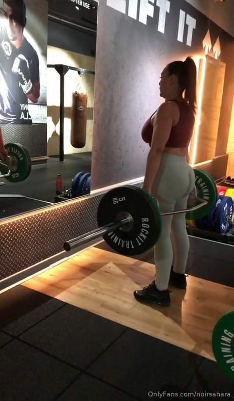 noirsahara nude pornstar archive