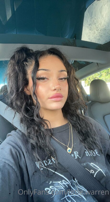 amelie warren nude star image