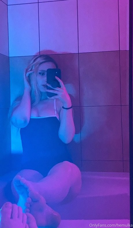 swinger milf onlyfans hot xxx image