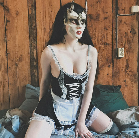 Mary Fairy1998 sex model picture