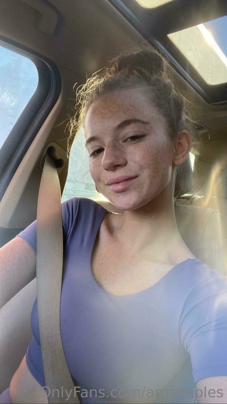 Ashley Suarez model art pics