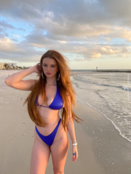 Ashley Suarez hot star photo