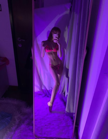 A1es5andra nude pornstar archive