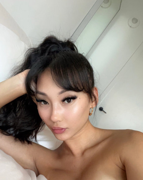 Graciii3 model exclusive image