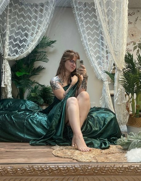 imhayliexo sexy pornstar picture