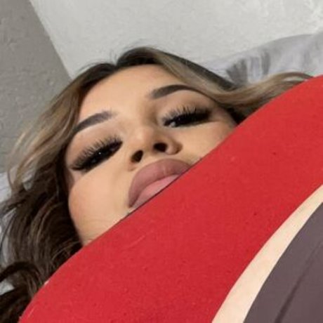 Itskayybabyy pornstar nudes images