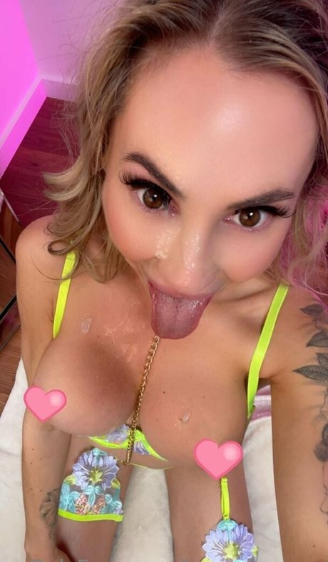 lauraskyeppv pornstar pretty images