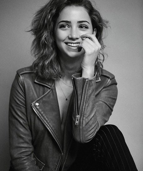 Emily Rudd model free img