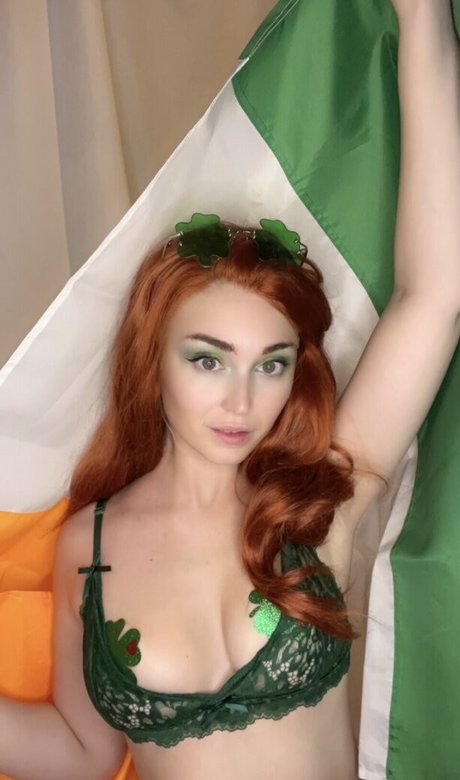 Ashton Birdie pornstar xxx photos