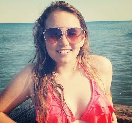 ASMR Darling pornographic actress pic