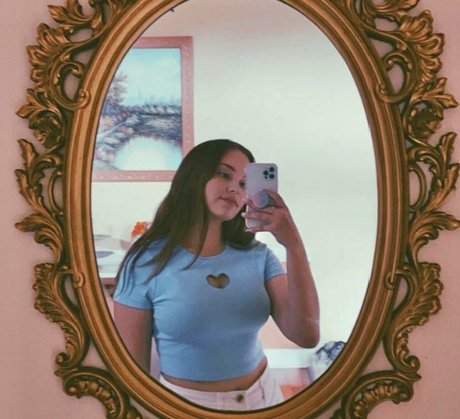 ASMR Darling perfect actress picture