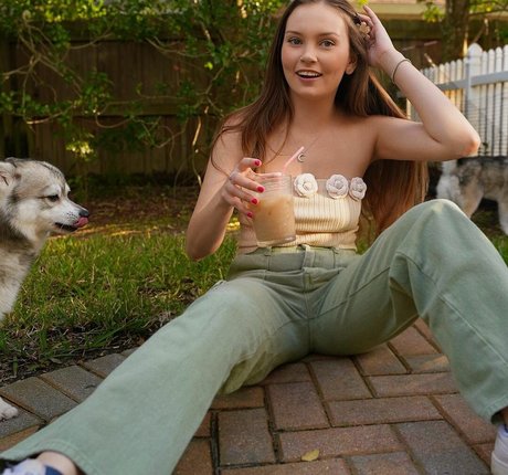 ASMR Darling star hd pic