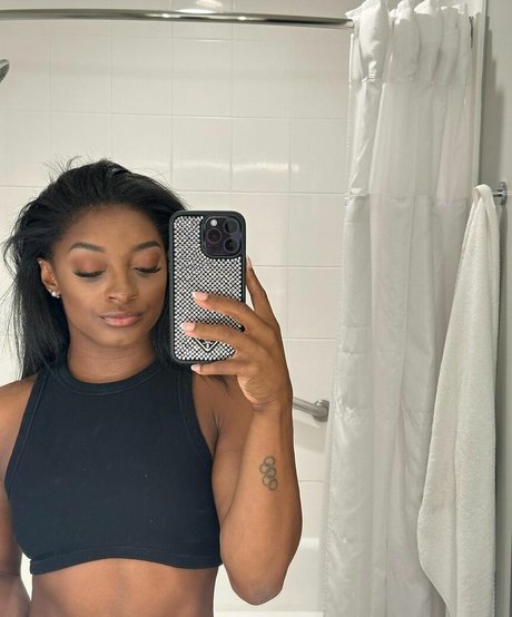 Simone Biles nude pornstar pics