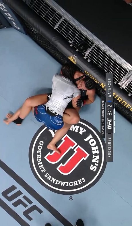 Michelle Waterson free model pic