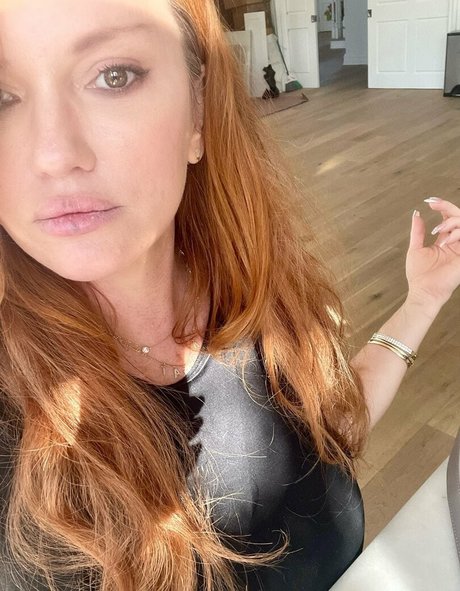 Tamarasuethorne sexy actress picture