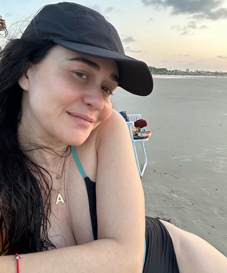 Alessandra Negrini sexy actress photo