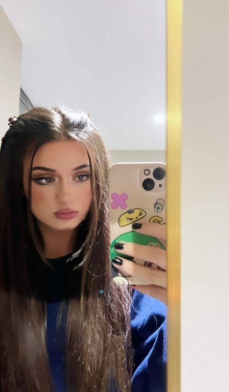 Ailincia best model photo