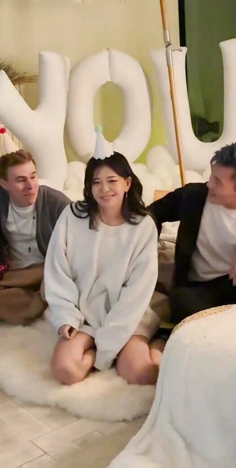 Kkatamina nude model img