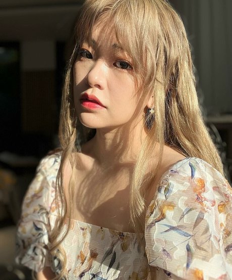 Kkatamina actress gallery