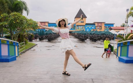 KitzCua naked star image