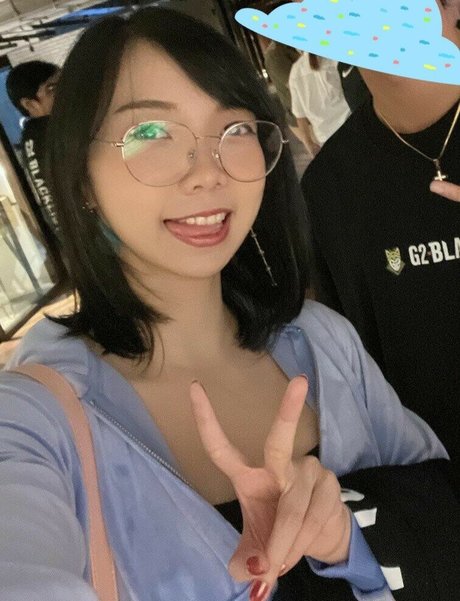 KitzCua free model pic