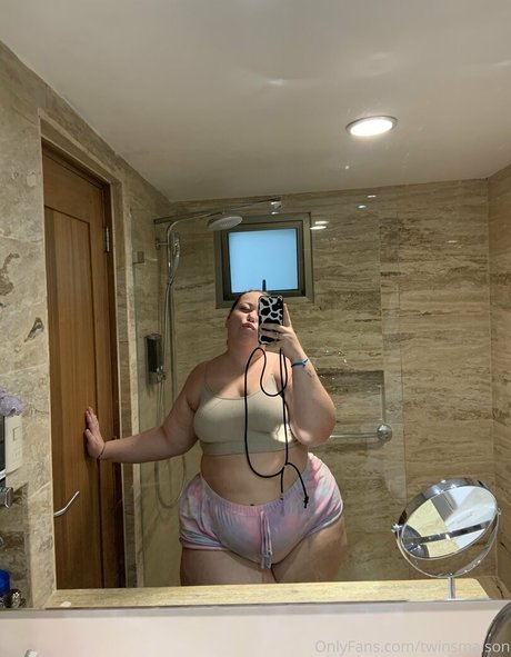 twinsmaison model art galleries