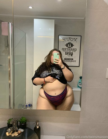 twinsmaison free actress pic