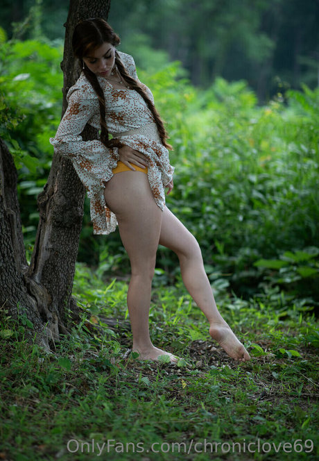 Chroniclove model nice images