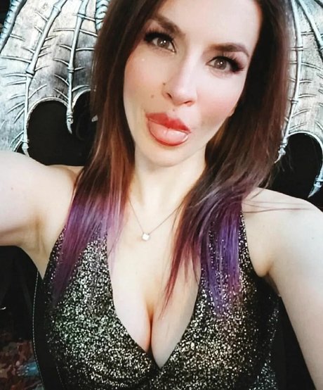 Kat Gunn pretty pornstar images