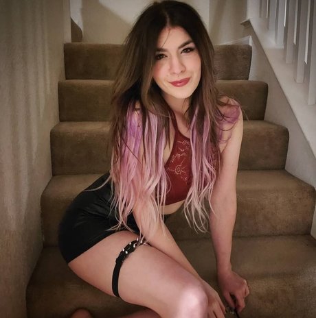 Kat Gunn porn model photos