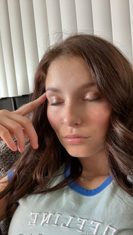 lili blossom erotic pornstar pics