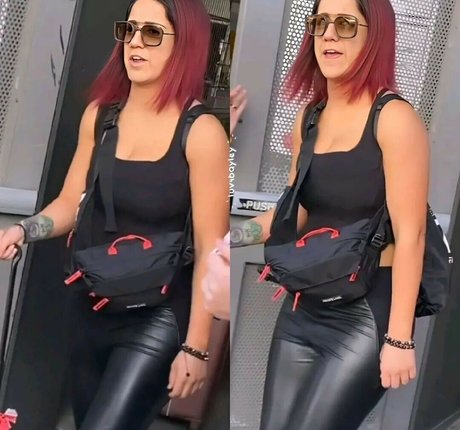 Bayley porn model image