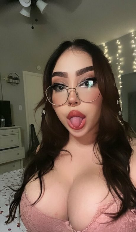 skzdesiree xxx pornstar photo