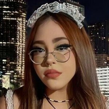 skzdesiree pretty pornstar pic