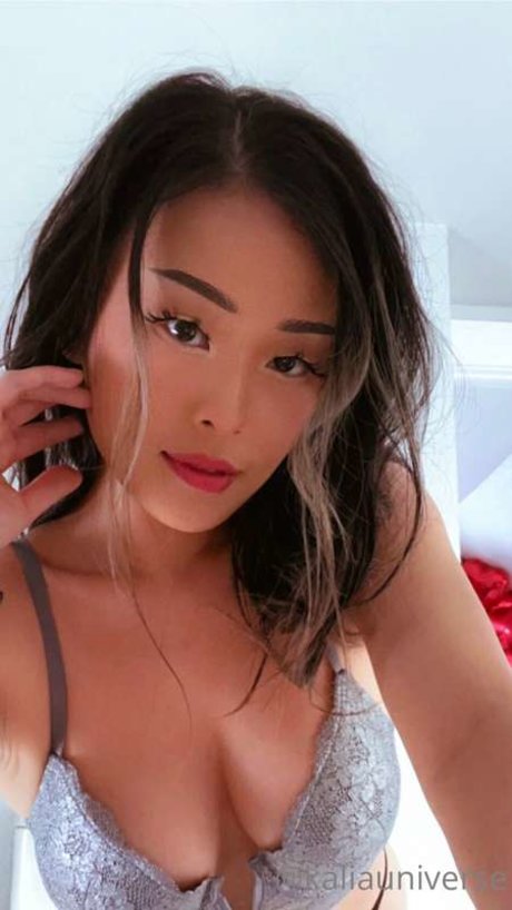 Ka Lia Universe star img