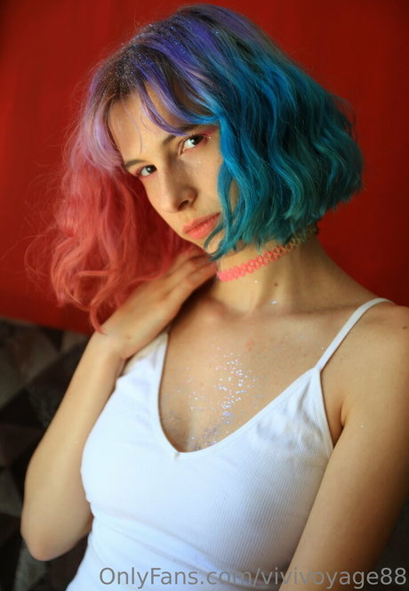 vivivoyage88 model pornographic pictures