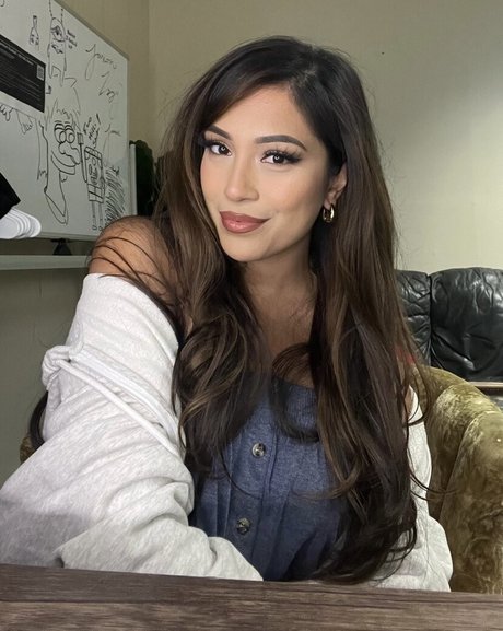 itsizziman art actress galleries