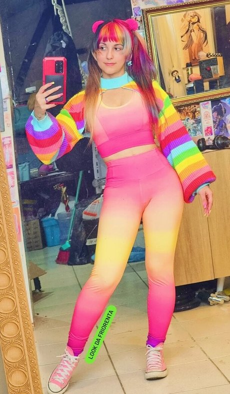 Renata Melo art star gallery