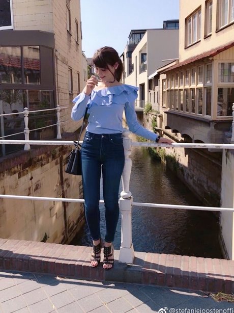 Stefanie Joosten naked star gallery