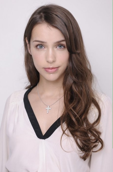 Stefanie Joosten beautiful star photos