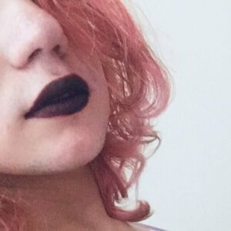 Hexanne model adult img