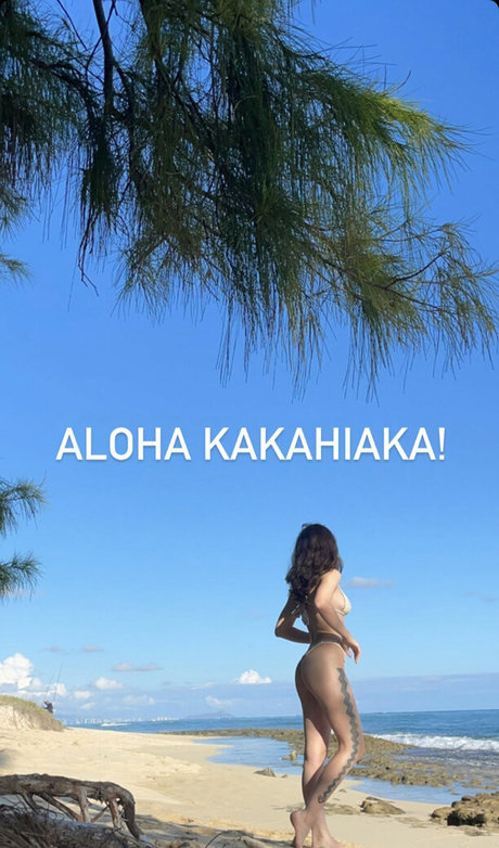 Anuhea Nihipali pretty model gallery