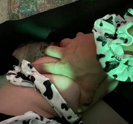 Anuhea Nihipali star sexy picture