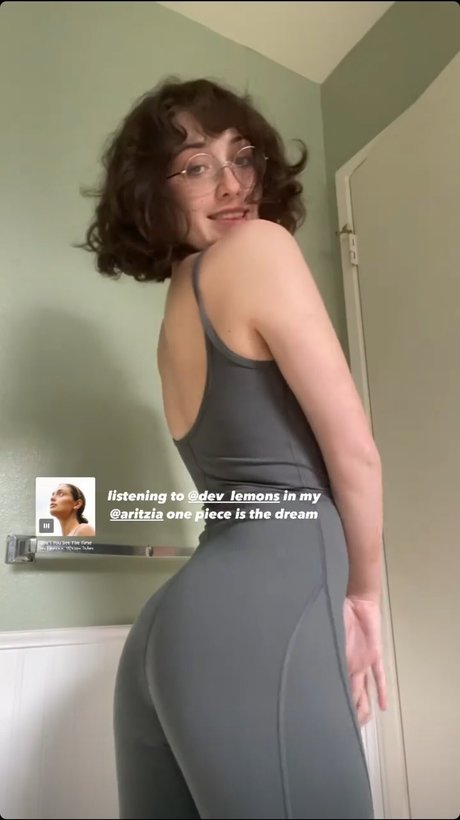 Anuhea Nihipali art model photo