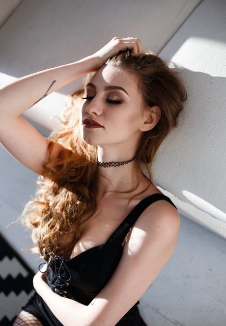 Umbird model xxx picture